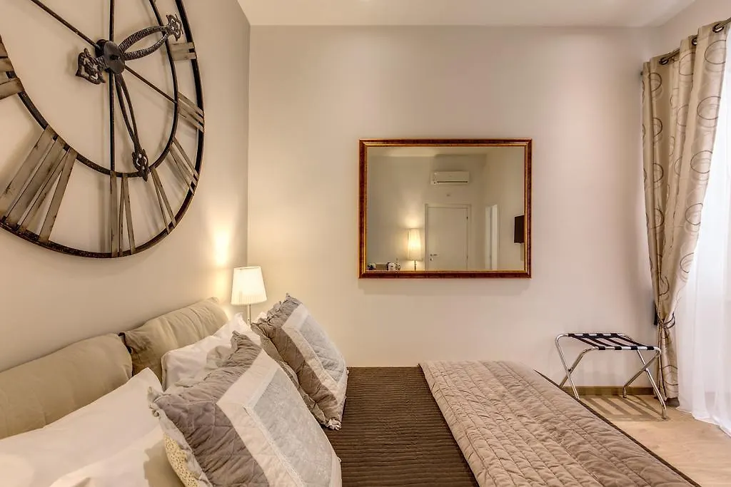 Sweet Stay In Rom